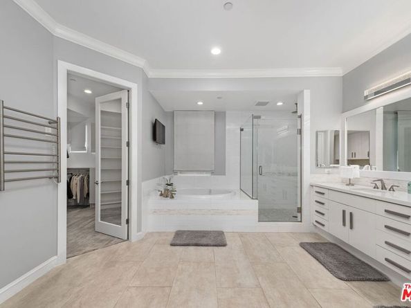 6099 S Seabluff Drive, Los Angeles CA 90094
