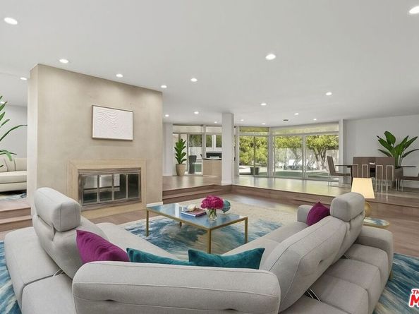 15539 Hamner Drive, Los Angeles CA 90077
