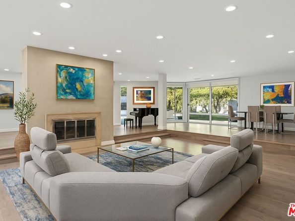 15539 Hamner Drive, Los Angeles CA 90077