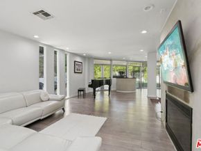 15539 Hamner Drive, Los Angeles CA 90077