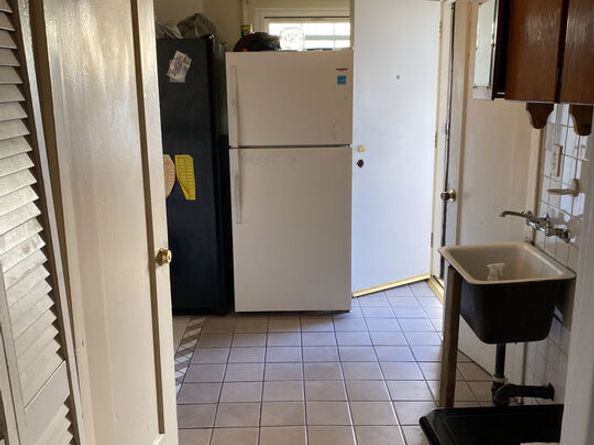 2132 W 84th Place, Los Angeles CA 90047