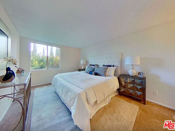 12830 Burbank Boulevard 201, Valley Village CA 91607