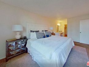 12830 Burbank Boulevard 201, Valley Village CA 91607