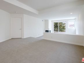 15425 Antioch Street 201, Pacific Palisades CA 90272