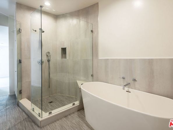 15425 Antioch Street 201, Pacific Palisades CA 90272