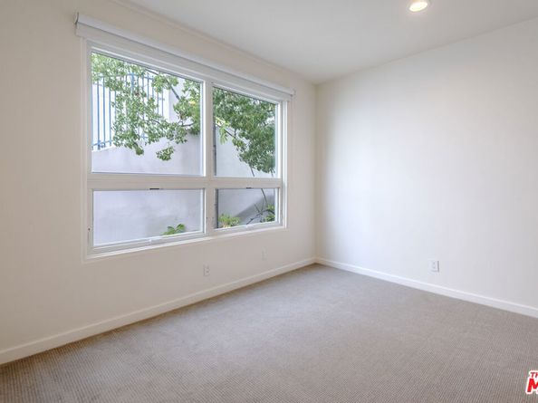 15425 Antioch Street 201, Pacific Palisades CA 90272