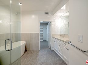 15425 Antioch Street 201, Pacific Palisades CA 90272