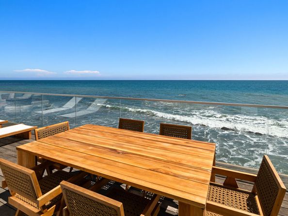 26814 Malibu Cove Colony Drive, Malibu CA 90265
