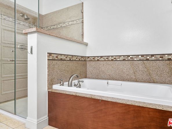 440 S Occidental Boulevard 204, Los Angeles CA 90057