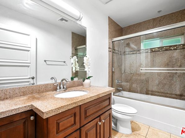 440 S Occidental Boulevard 204, Los Angeles CA 90057