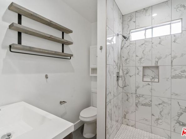 6713 Saint Clair Avenue, North Hollywood CA 91606