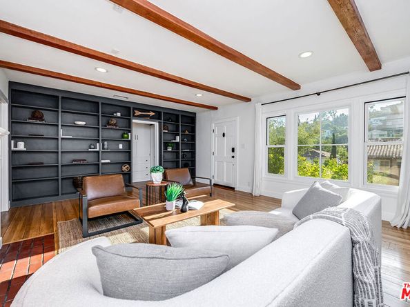2446 Cheremoya Avenue, Los Angeles CA 90068