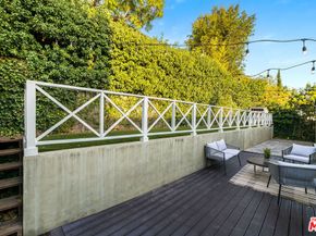 2446 Cheremoya Avenue, Los Angeles CA 90068