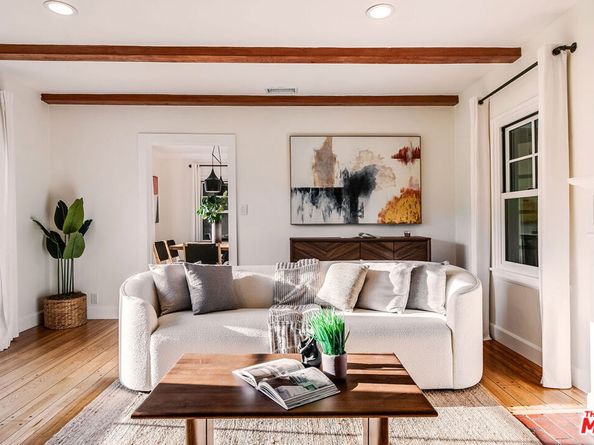 2446 Cheremoya Avenue, Los Angeles CA 90068