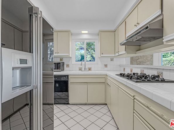 12939 Greene Avenue, Los Angeles CA 90066