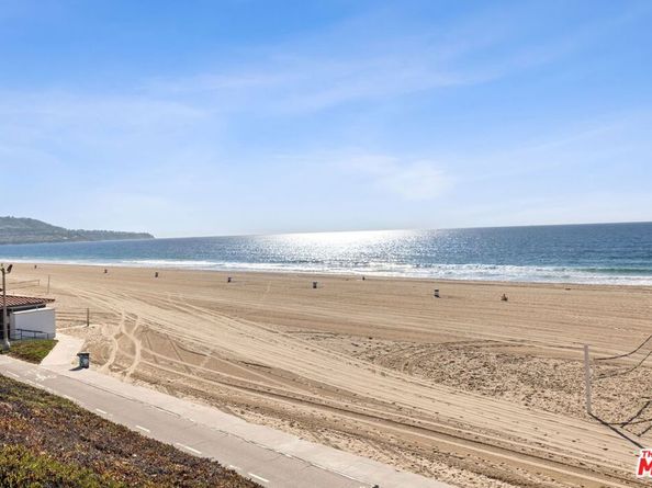 625 Esplanade 63, Redondo Beach CA 90277