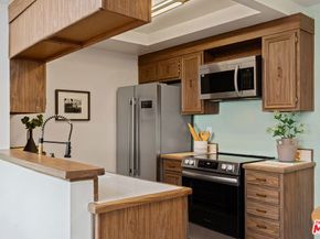 625 Esplanade 63, Redondo Beach CA 90277