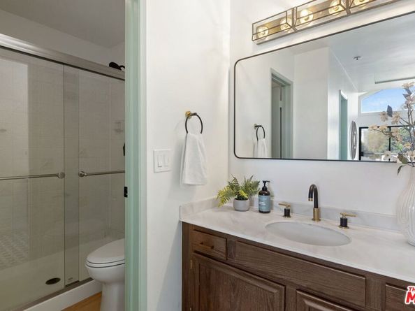 625 Esplanade 63, Redondo Beach CA 90277