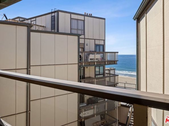 625 Esplanade 63, Redondo Beach CA 90277