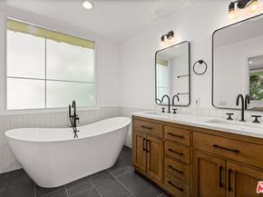 1601 S Bentley Avenue 201, Los Angeles CA 90025