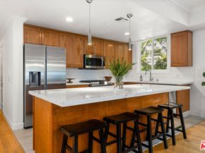 1601 S Bentley Avenue 201, Los Angeles CA 90025