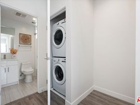 5422 Camellia Avenue, North Hollywood CA 91601