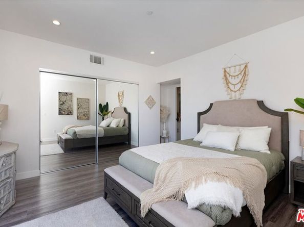 5422 Camellia Avenue, North Hollywood CA 91601