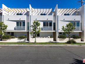 5422 Camellia Avenue, North Hollywood CA 91601
