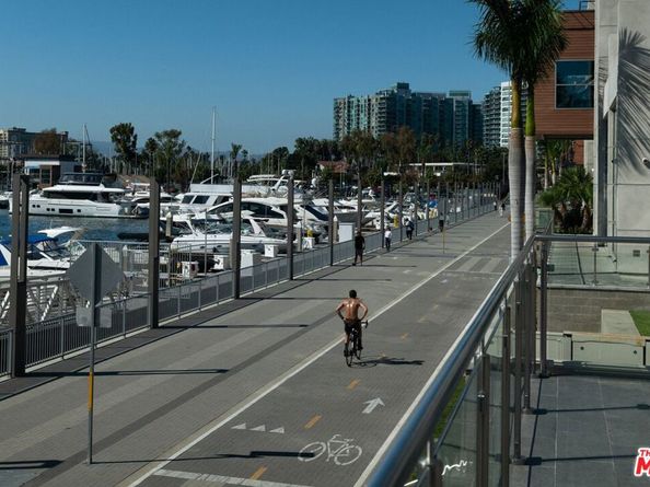 4080 Glencoe Avenue 220, Marina Del Rey CA 90292
