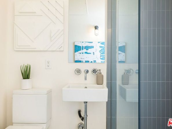 4080 Glencoe Avenue 220, Marina Del Rey CA 90292