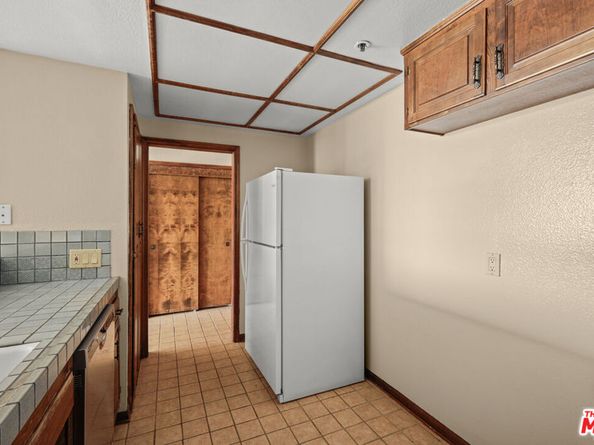 880 W 1st St 304, Los Angeles CA 90012