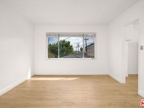 632 W Hillsdale Street, Inglewood CA 90302