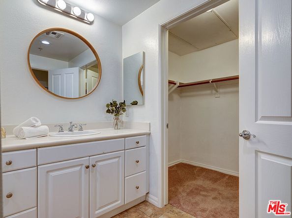 6020 S Seabluff Drive 122, Playa Vista CA 90094
