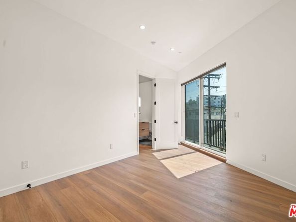 257 S Park View Street, Los Angeles CA 90057