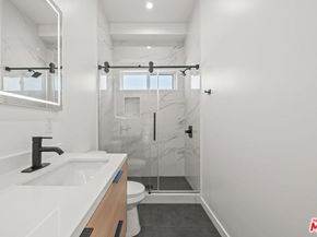 257 S Park View Street, Los Angeles CA 90057
