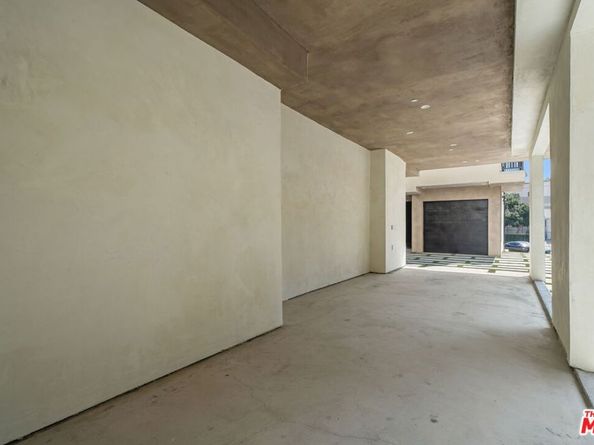 257 S Park View Street, Los Angeles CA 90057