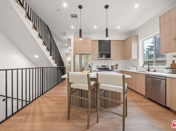 257 S Park View Street, Los Angeles CA 90057