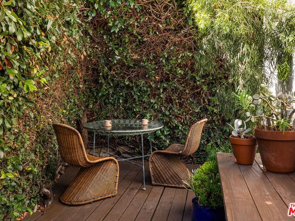 510 Venice Way, Venice CA 90291