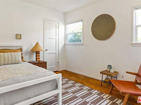 510 Venice Way, Venice CA 90291