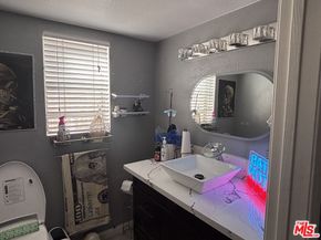 321 W Queen Street 9, Inglewood CA 90301