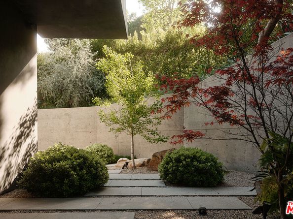2442 Banyan Drive, Los Angeles CA 90049