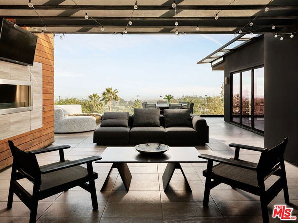 2442 Banyan Drive, Los Angeles CA 90049