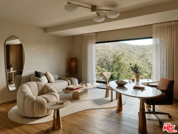 2442 Banyan Drive, Los Angeles CA 90049