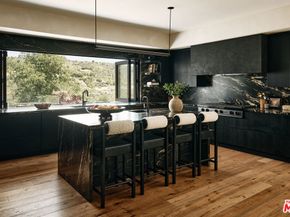 2442 Banyan Drive, Los Angeles CA 90049