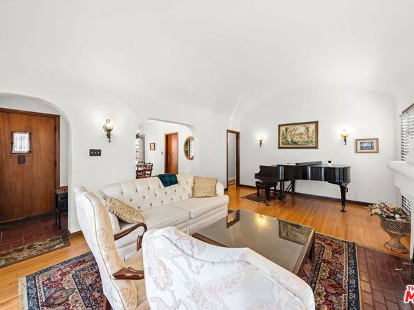 2030 Pelham Avenue, Los Angeles CA 90025