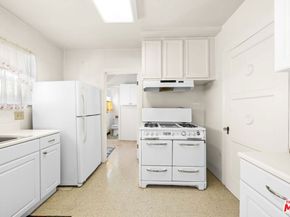 2030 Pelham Avenue, Los Angeles CA 90025