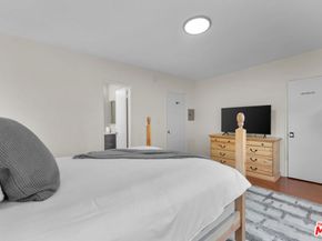 10980 Palms Boulevard 5, Los Angeles CA 90034
