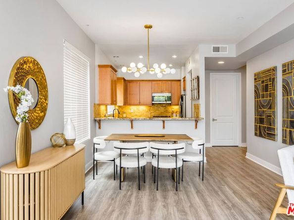 11851 Laurelwood Drive 102, Studio City CA 91604