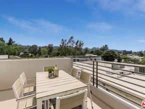 11851 Laurelwood Drive 102, Studio City CA 91604