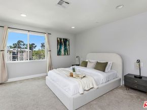 11851 Laurelwood Drive 102, Studio City CA 91604